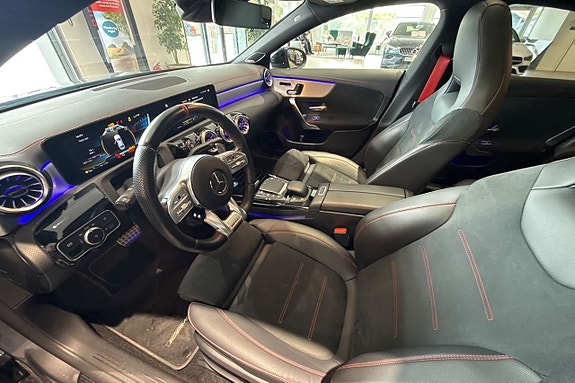 Mercedes-Benz CLA35 13 of 29