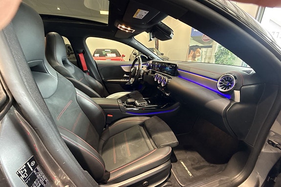 Mercedes-Benz CLA35 9 of 29