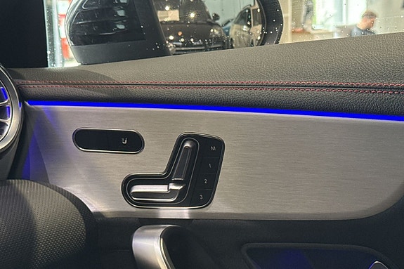 Mercedes-Benz CLA35 23 of 29
