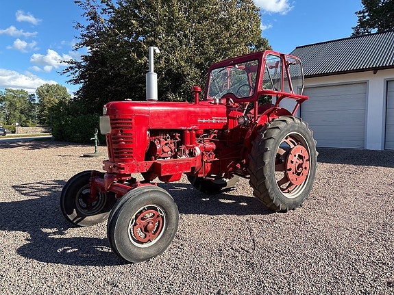 Veterantraktor Farmall McCormick IN 400