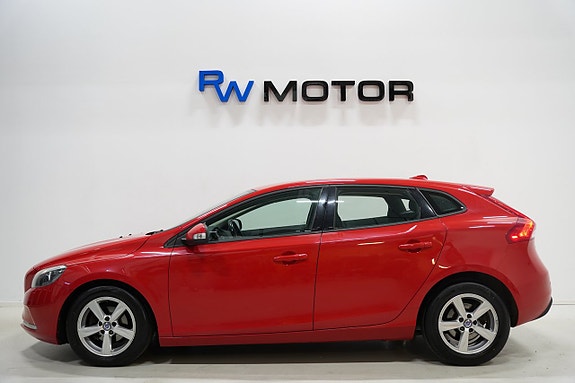 Volvo V40 3 of 19