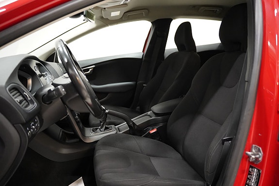 Volvo V40 7 of 19