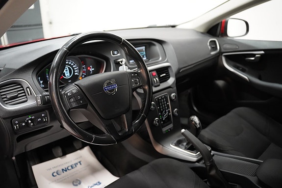 Volvo V40 6 of 19