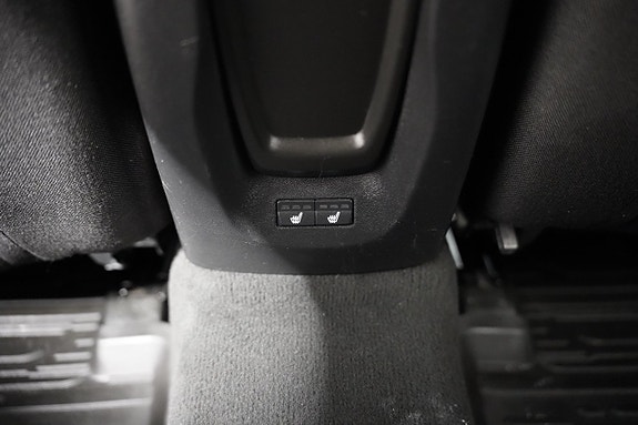 Volvo V40 17 of 19