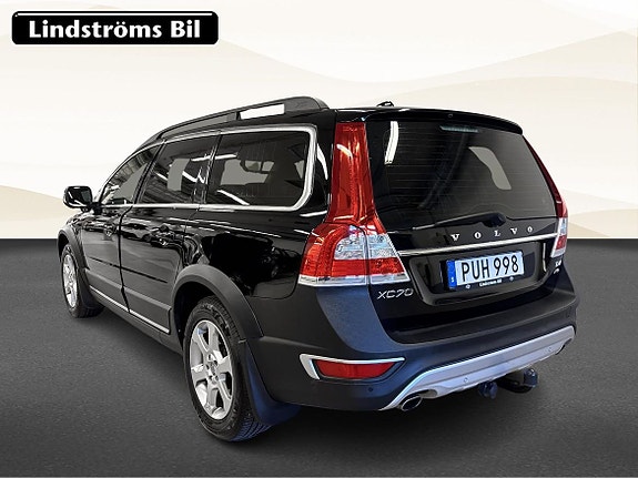 Volvo XC70 3 of 21