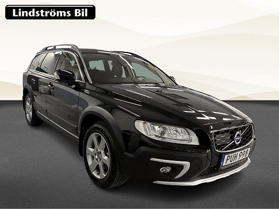 Volvo XC70 2 of 21