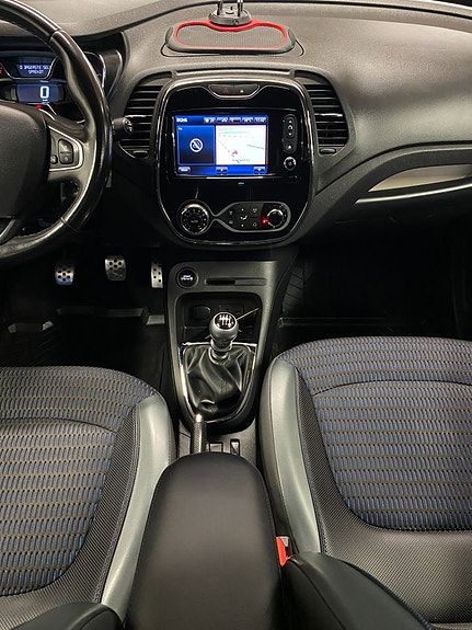 Renault Captur 15 of 23