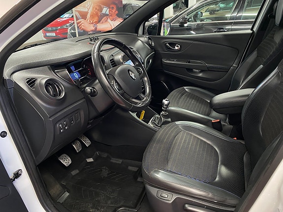 Renault Captur 9 of 23