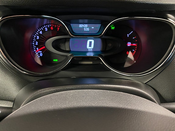 Renault Captur 19 of 23