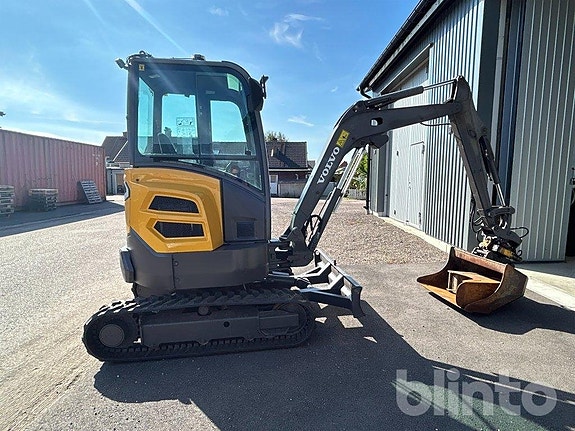 Grävmaskin Volvo ECR25D - 2 redskap 5 of 6