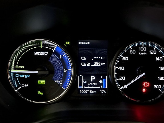 Mitsubishi Outlander 8 of 17