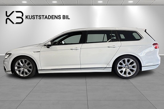 Volkswagen Passat 6 of 24