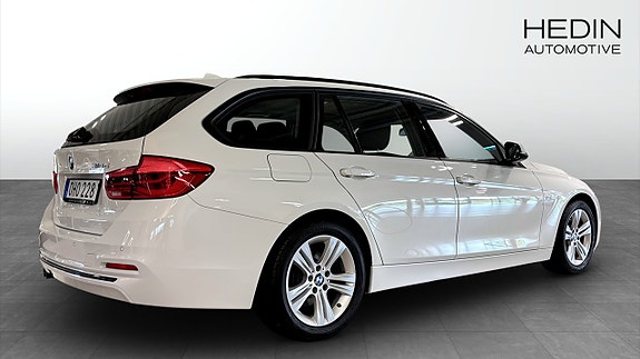 BMW 318d 2 of 9