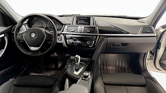 BMW 318d 4 of 9