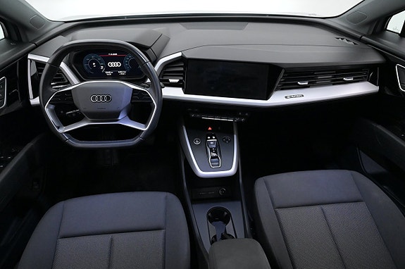 Audi Q4 e-tron 6 of 27