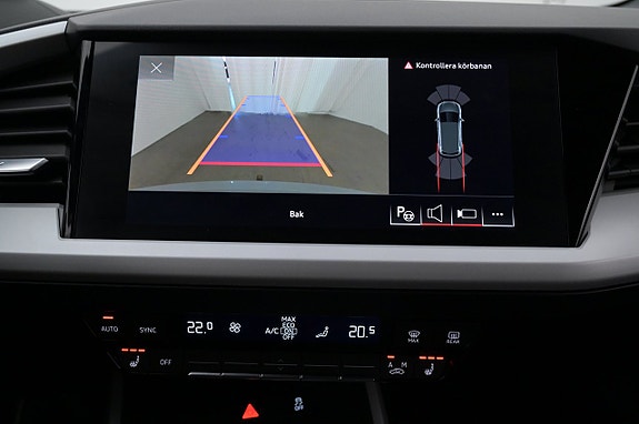 Audi Q4 e-tron 12 of 27