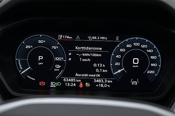 Audi Q4 e-tron 9 of 27