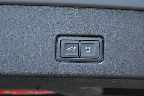 Audi Q4 e-tron 22 of 27