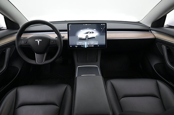 Tesla Model 3 6 of 27