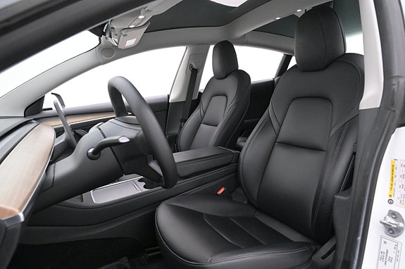 Tesla Model 3 9 of 27