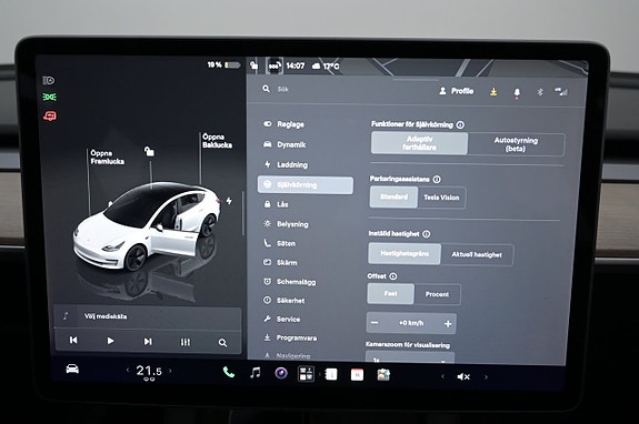 Tesla Model 3 15 of 27