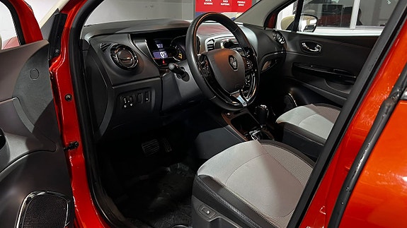 Renault Captur 13 of 14