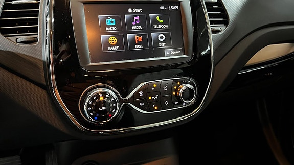 Renault Captur 14 of 14