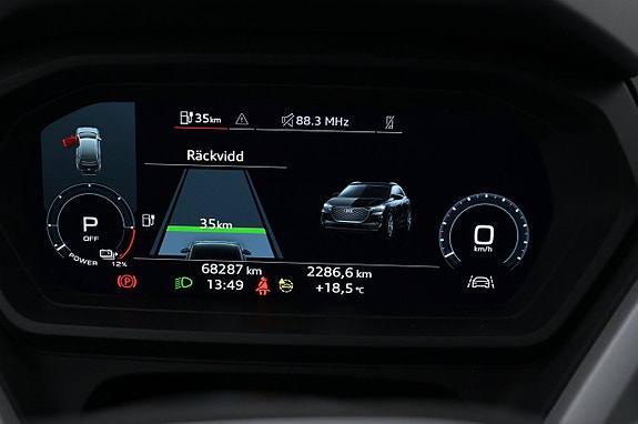 Audi Q4 e-tron 9 of 27
