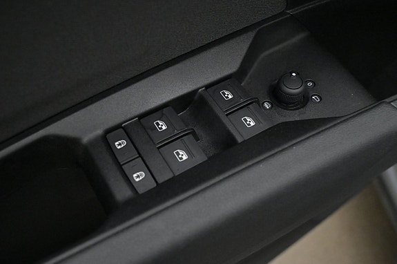 Audi Q4 e-tron 11 of 27