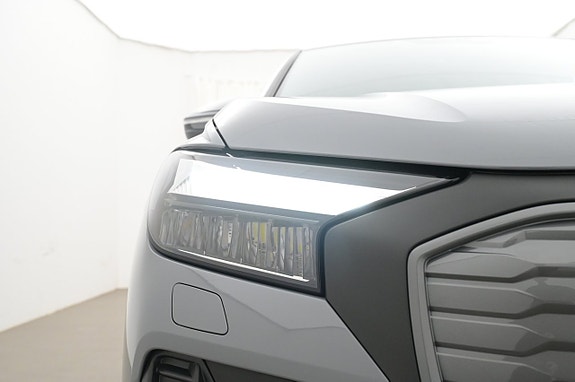 Audi Q4 e-tron 25 of 27