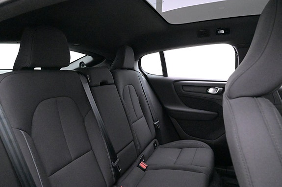 Volvo C40 20 of 27