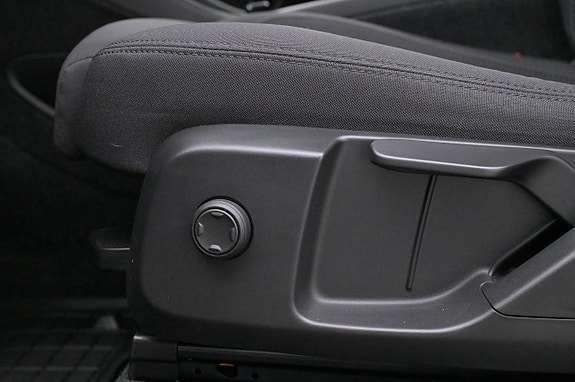 Volvo C40 10 of 27