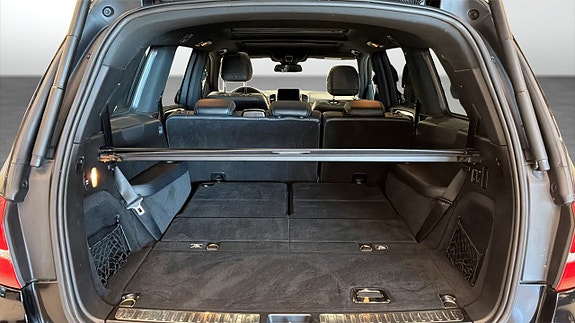 Mercedes-Benz GLS350 d 10 of 26