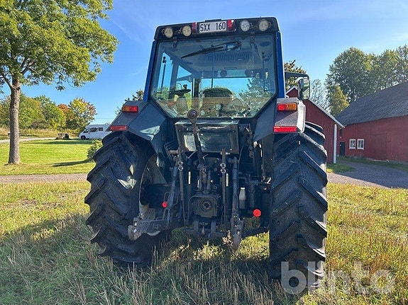 Traktor med lastare VALTRA 6850-4 6 of 6