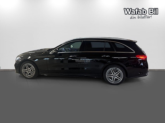 Mercedes-Benz C300 4 of 26