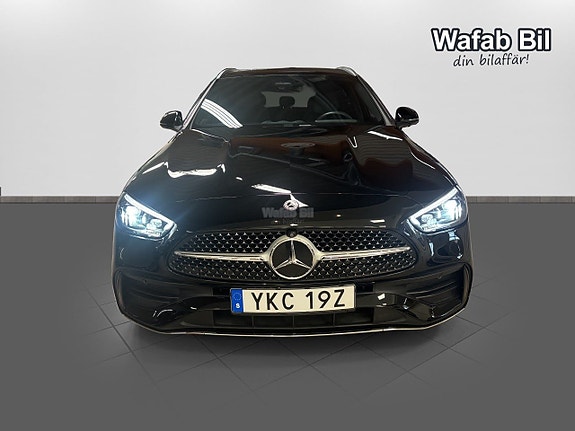 Mercedes-Benz C300 2 of 26