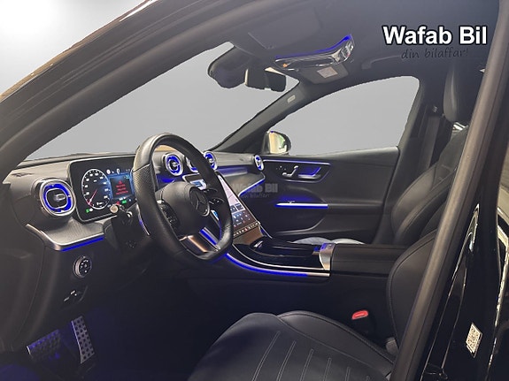Mercedes-Benz C300 8 of 26
