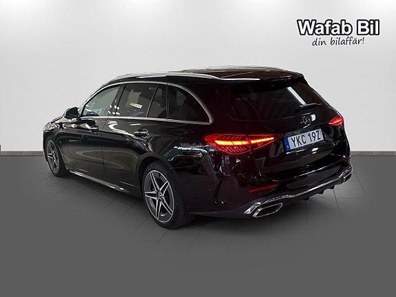 Mercedes-Benz C300 6 of 26