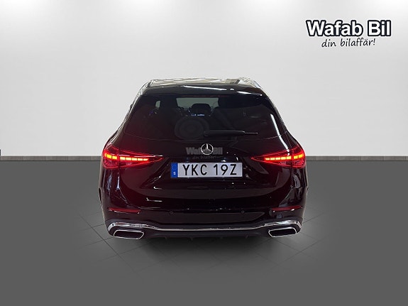Mercedes-Benz C300 5 of 26