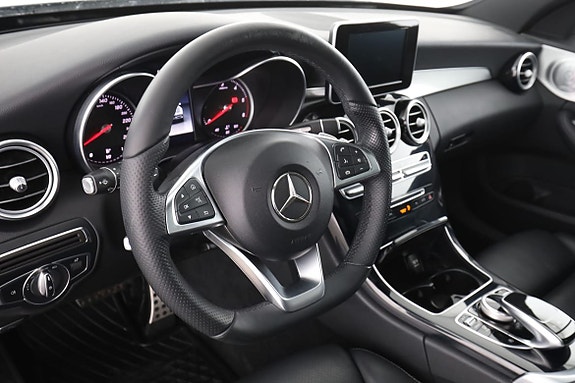 Mercedes-Benz C220 12 of 30