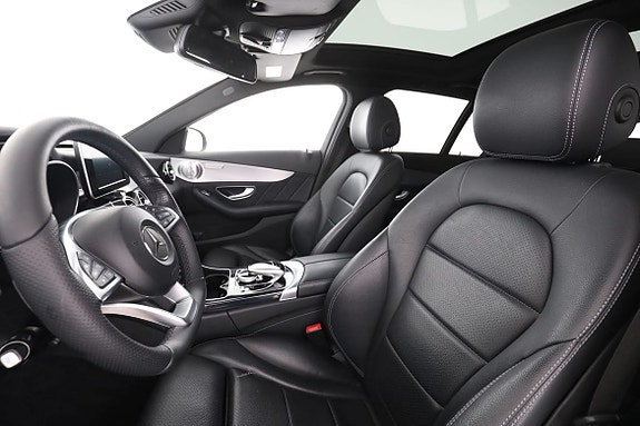 Mercedes-Benz C220 11 of 30