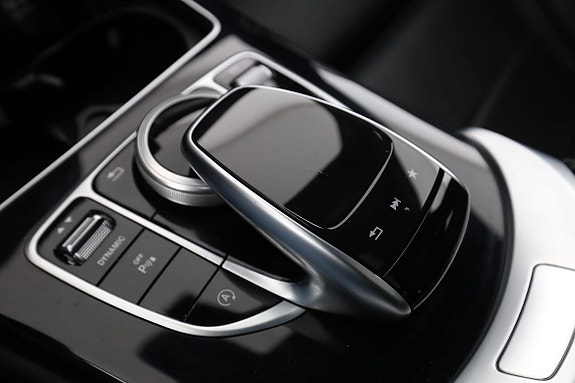 Mercedes-Benz C220 27 of 30