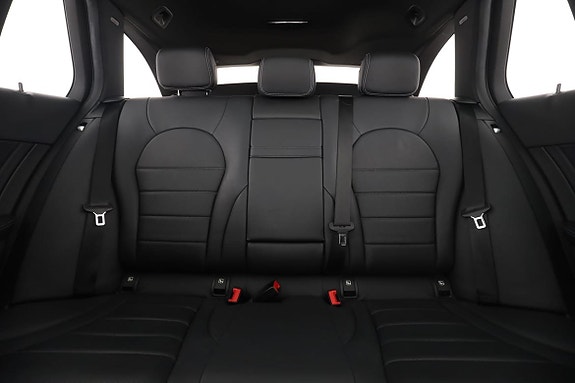 Mercedes-Benz C220 16 of 30