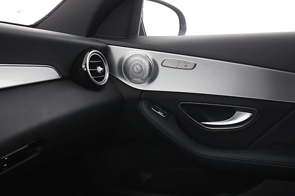 Mercedes-Benz C220 30 of 30