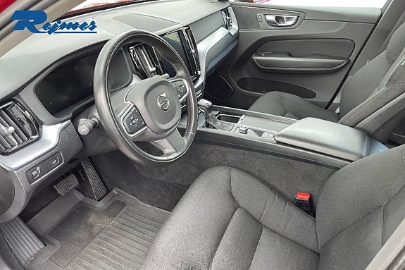 Volvo XC60 14 of 21