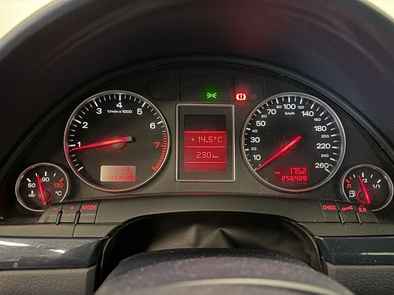 Audi A4 11 of 14