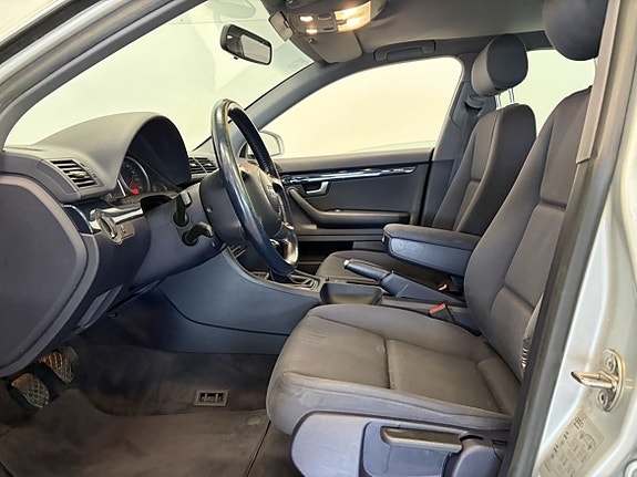 Audi A4 6 of 14