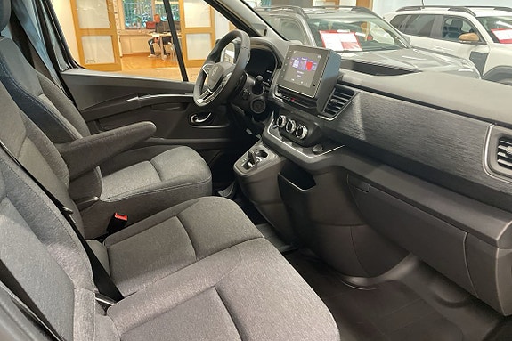 Renault Trafic 8 of 20