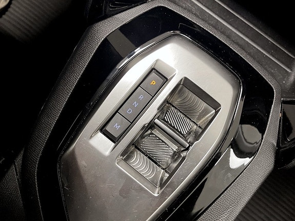 Peugeot 208 10 of 15