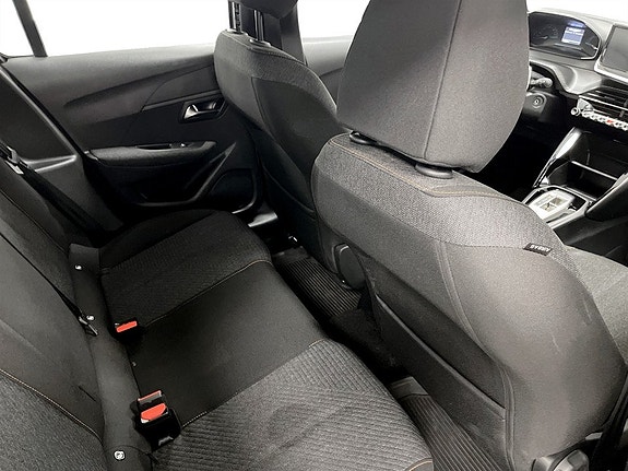 Peugeot 208 12 of 15